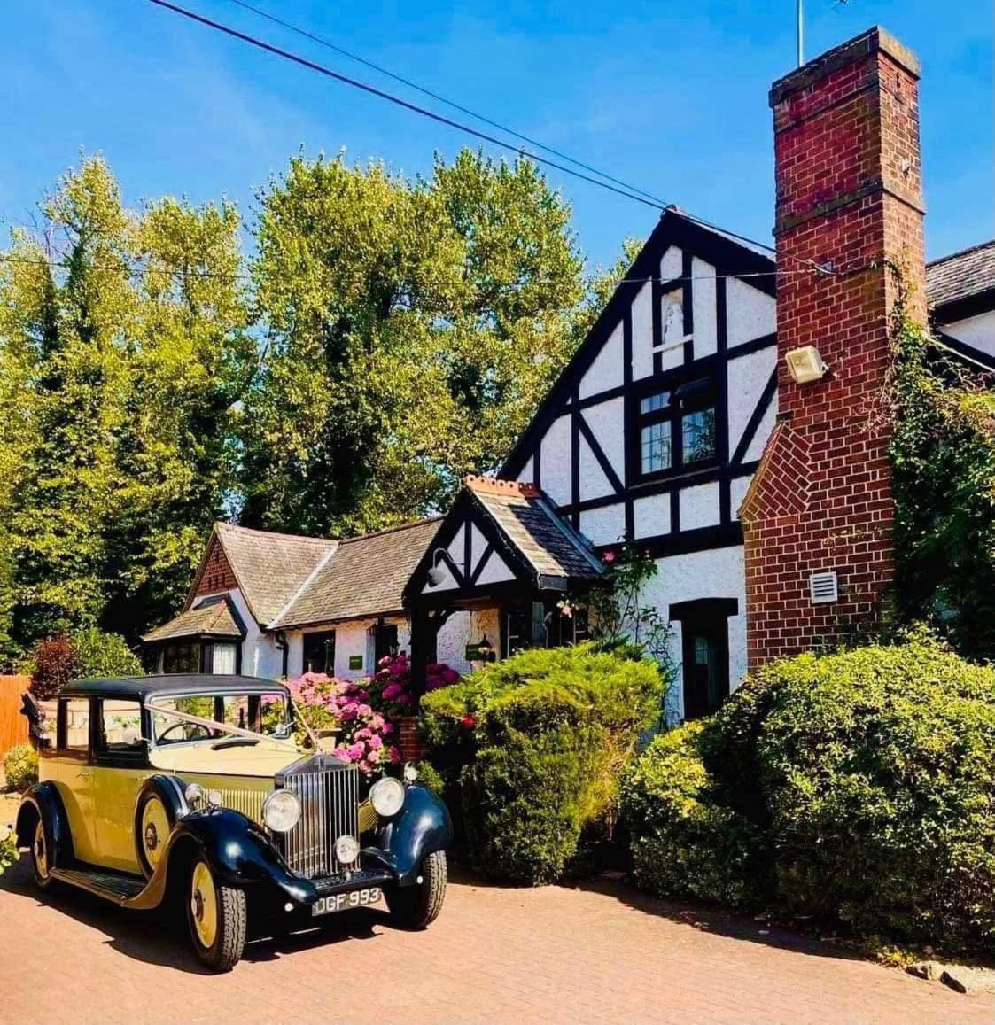 The Stanwick Hotel Exterior photo